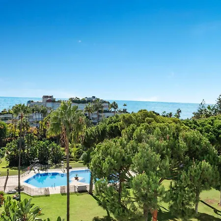 Vista Mar Y Piscina En Puerto Banus Daire