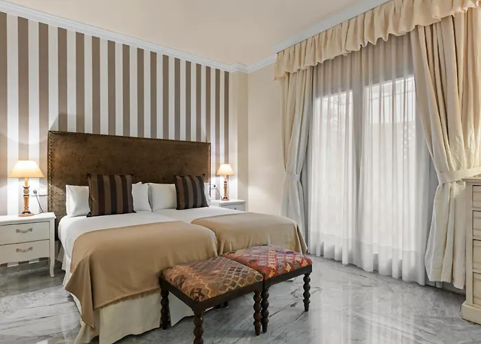 Vista Mar Y Piscina En Puerto Banus شقة