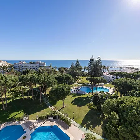 Apartment Vista Mar Y Piscina En Puerto Banus Marbella
